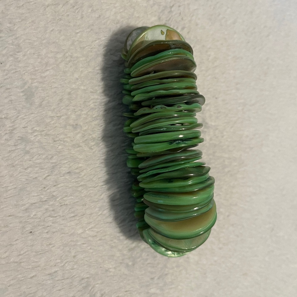 Shell Style Handmade Bracelet - Picture 2 of 3
